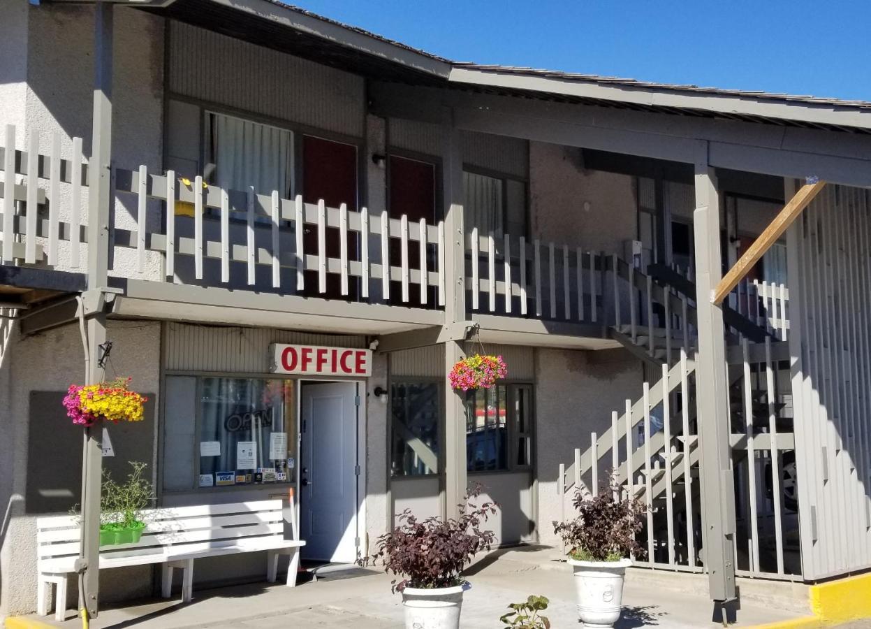 Slumber Lodge Williams Lake Bagian luar foto