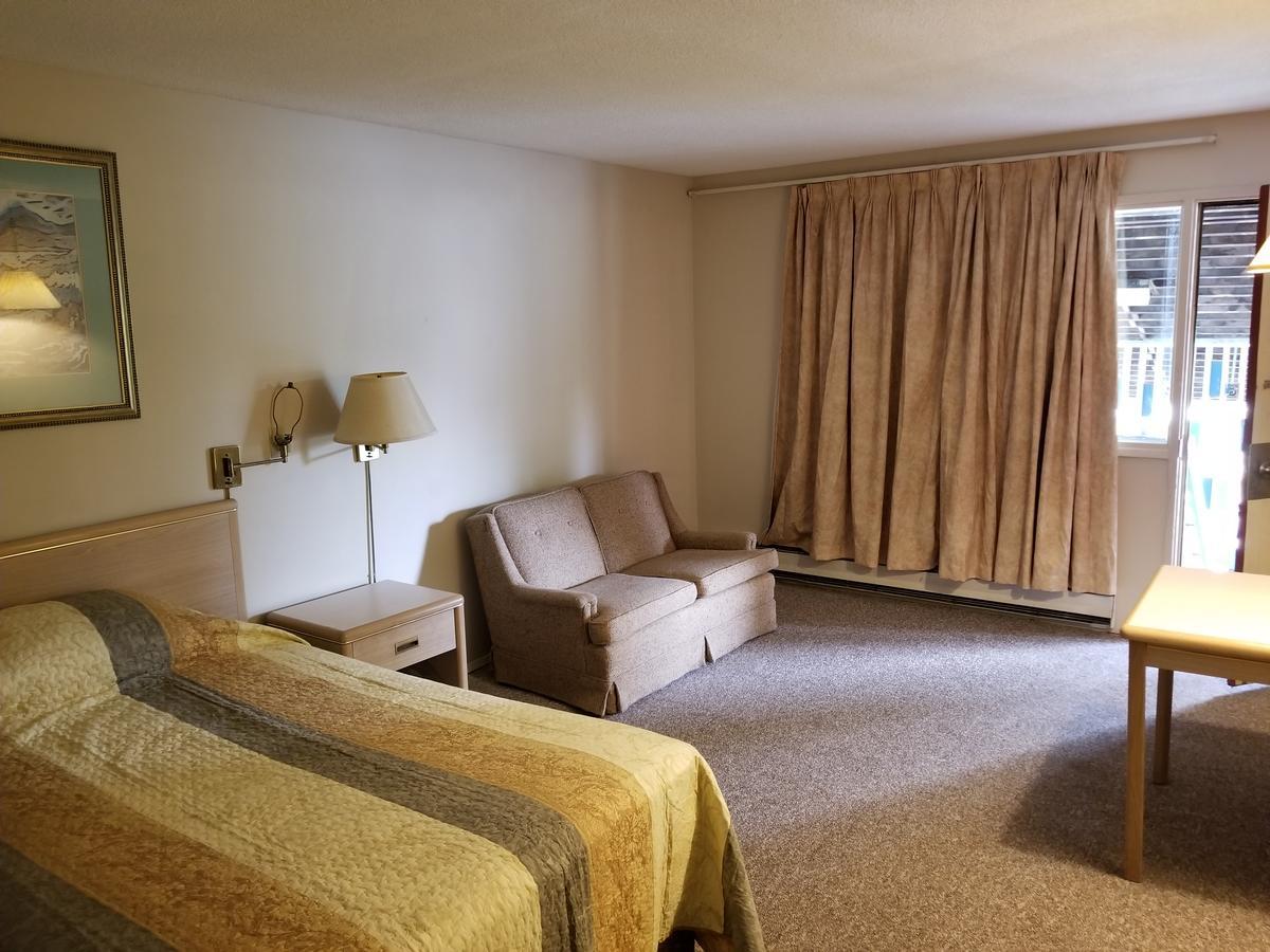 Slumber Lodge Williams Lake Bagian luar foto