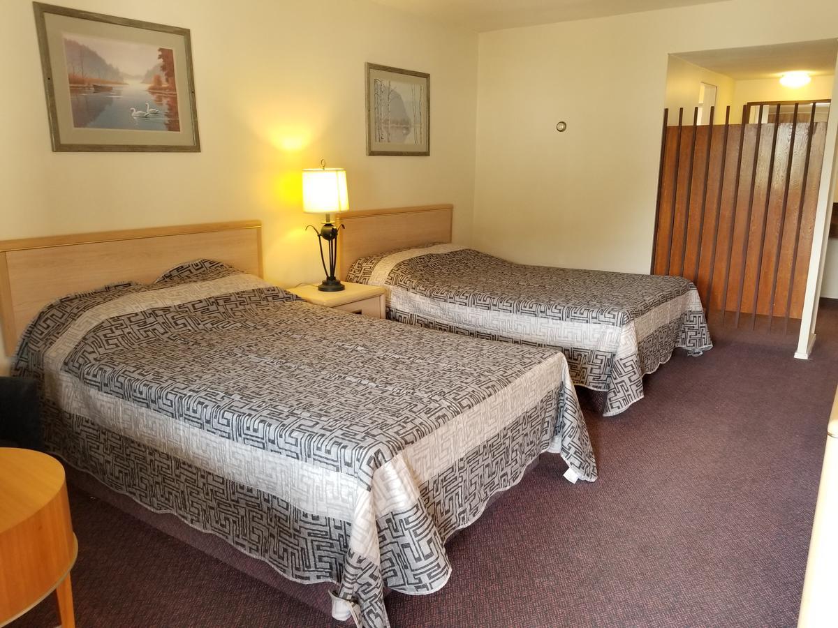 Slumber Lodge Williams Lake Bagian luar foto