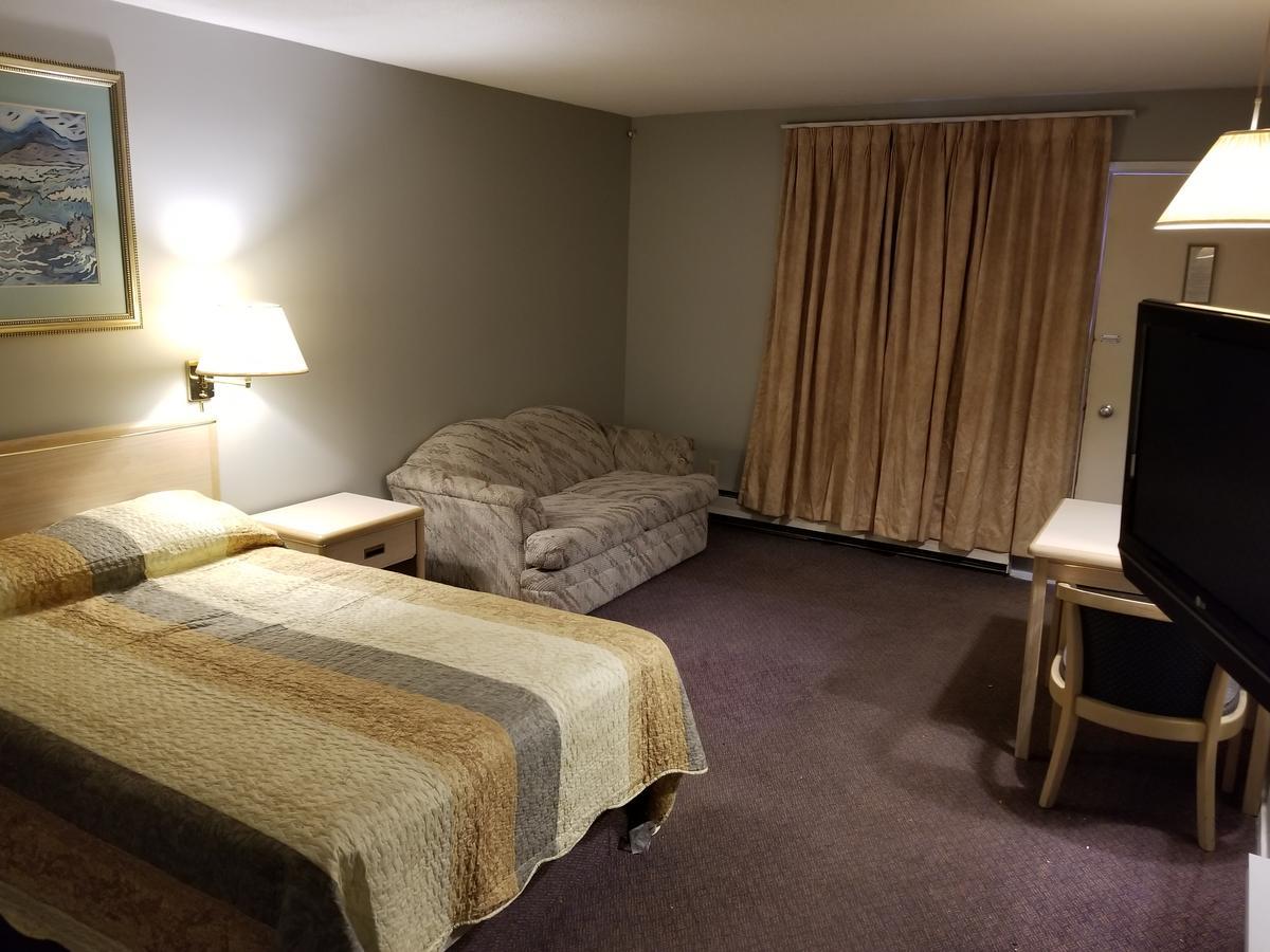 Slumber Lodge Williams Lake Bagian luar foto