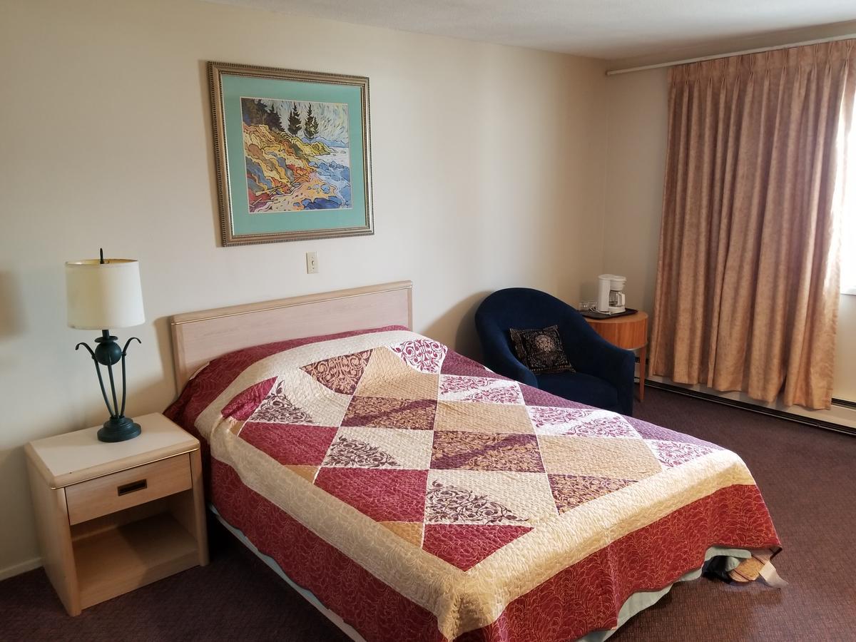 Slumber Lodge Williams Lake Bagian luar foto